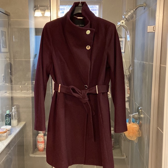 Ivanka Trump Belted Burgundy Wool Coat size 10 - Picture 2 of 5